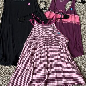American Eagle Outfitters bundle of tank tops